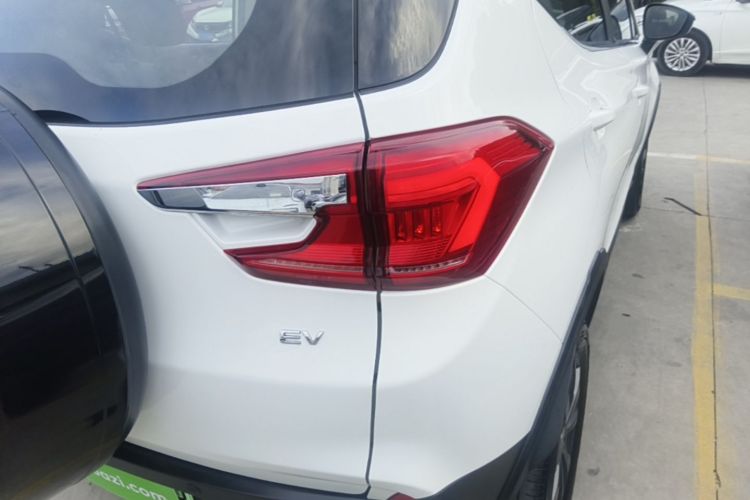 BYD Yuan New Energy 2020 car image #8