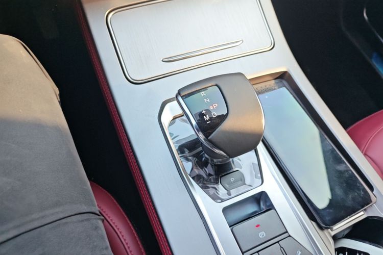 Jetour X70 PLUS 2026 car image #14