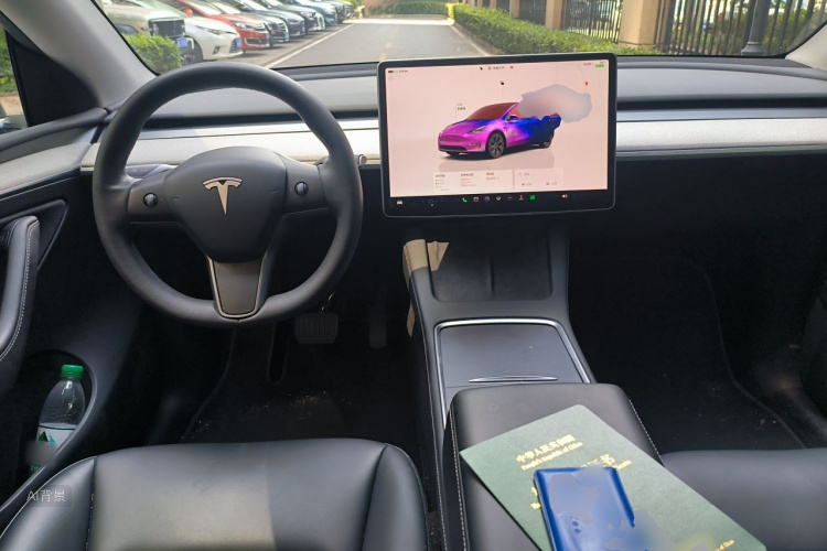 Tesla Model Y 2024 #11 Tesla Model Y 2024 car image #11
