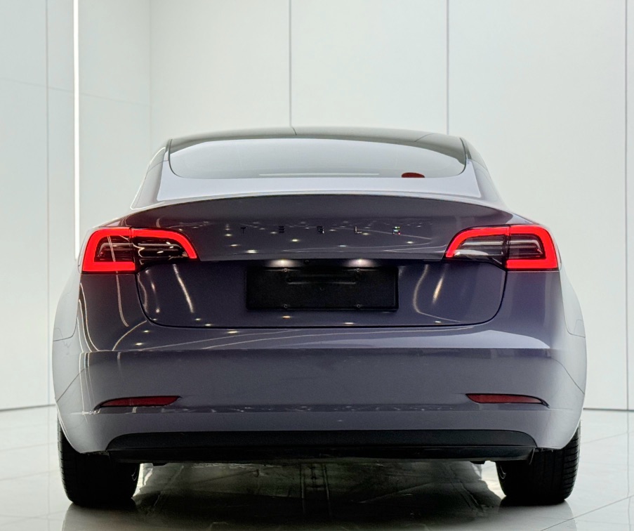 Tesla Model 3 2023 car image #9