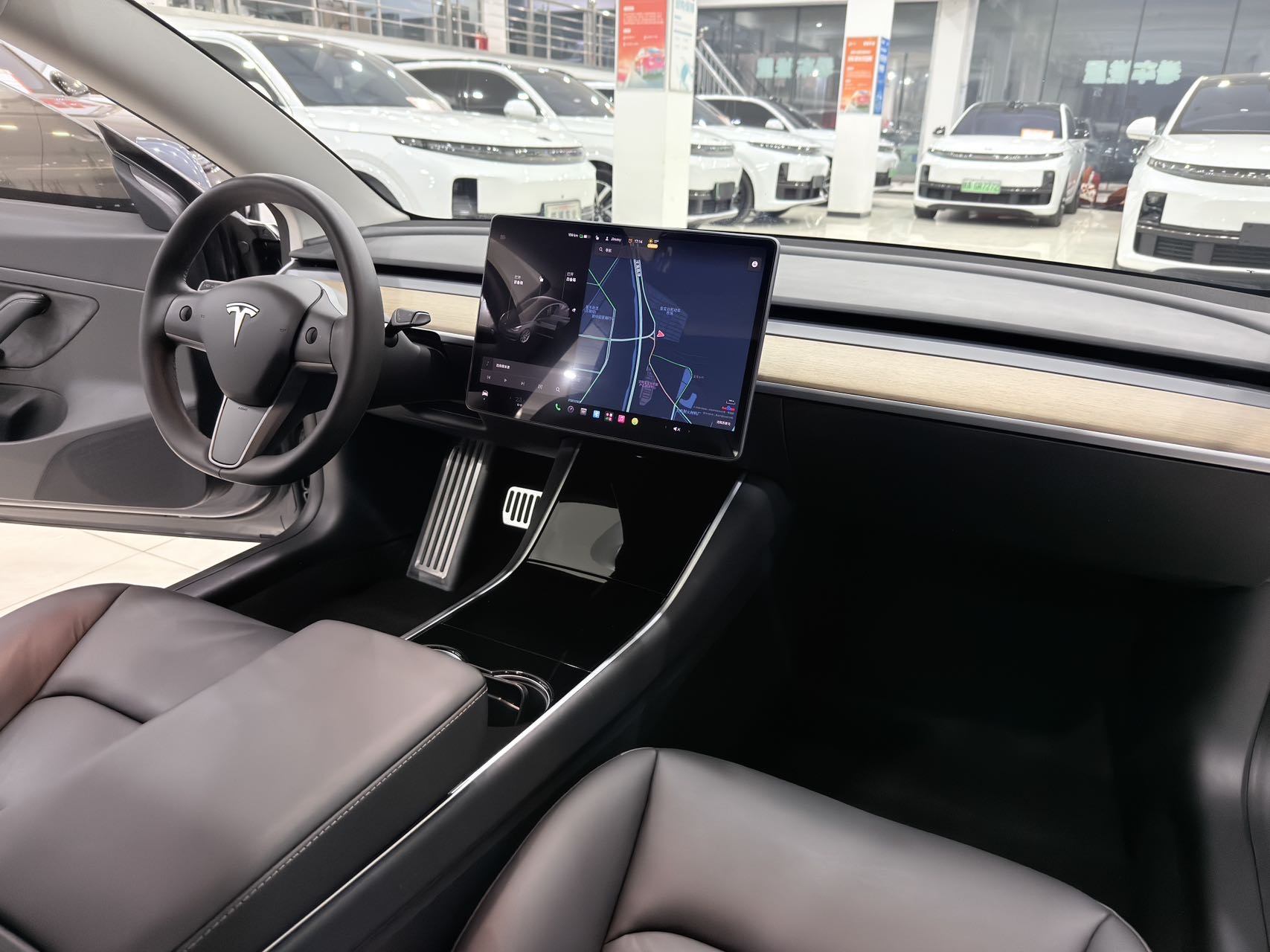 Tesla Model 3 2020 #4 Tesla Model 3 2020 صورة سيارة #4