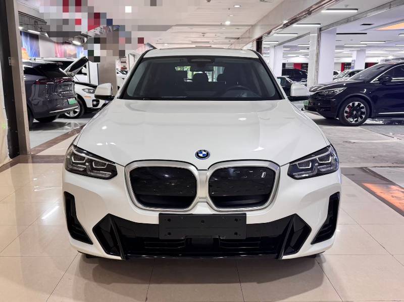 BMW iX3 2023 изображение автомобиля #2