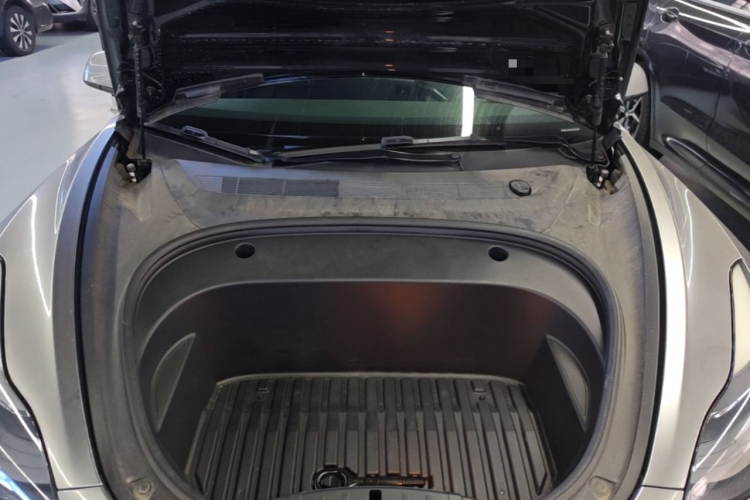 Tesla Model 3 2022 car image #20