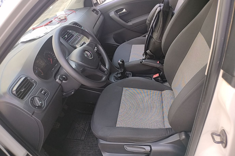 Volkswagen Polo 2017 #15 Volkswagen Polo 2017 car image #15