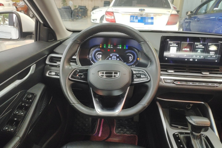 GEELY Emgrand 2022 #11 GEELY Emgrand 2022 car image #11