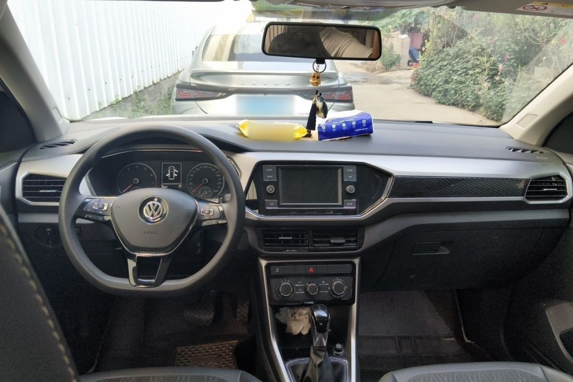 Volkswagen T-Cross 2020 car image #21