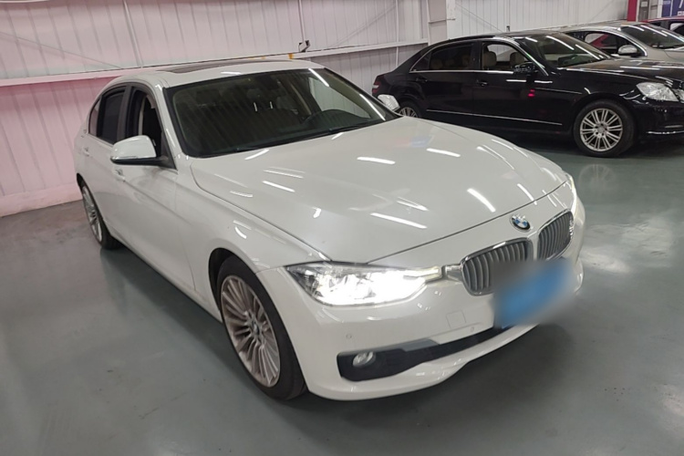 BMW 3 Series 2018 #4 BMW 3 Series 2018 car image #4