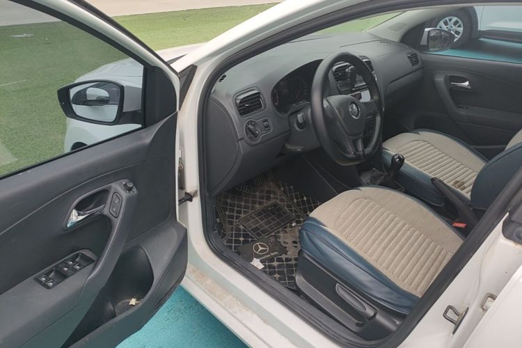 Volkswagen Polo 2017 #16 Volkswagen Polo 2017 car image #16
