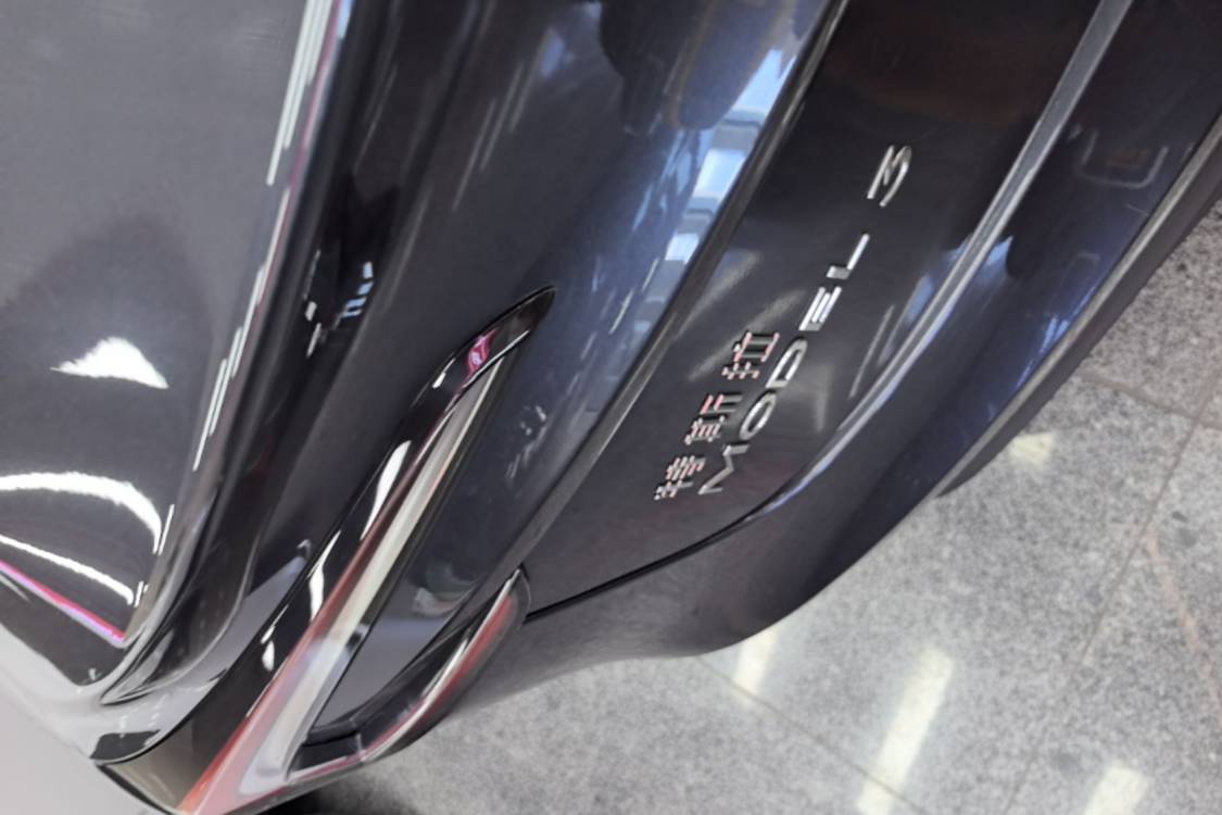 Tesla Model 3 2024 car image #24