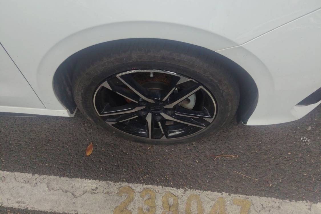 GEELY Binray 2024 car image #9