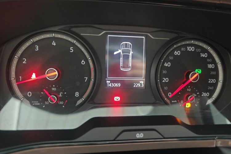Volkswagen Tharu 2021 car image #16