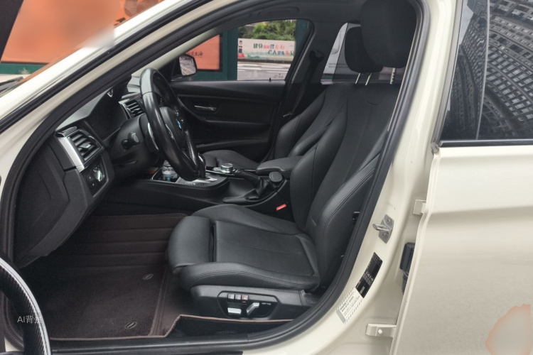 BMW 3 Series 2018 #17 BMW 3 Series 2018 car image #17