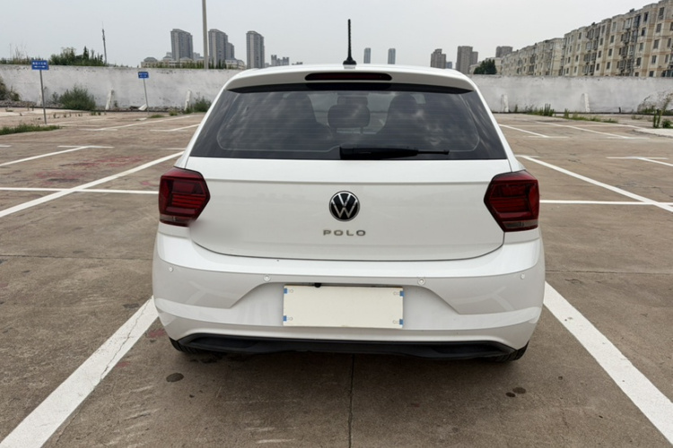 Volkswagen Polo 2021 car image #6