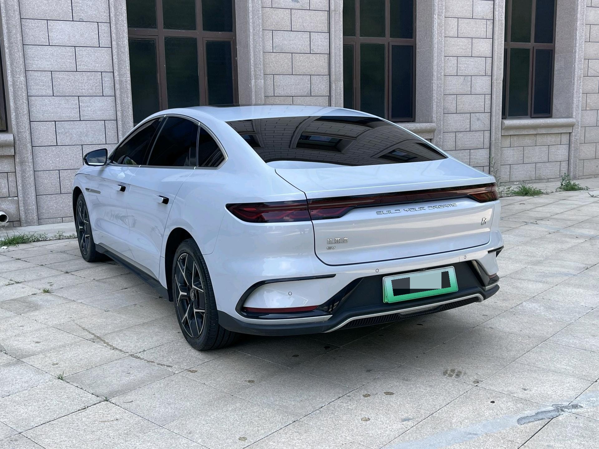 BYD Han 2024 car image #3