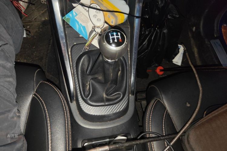 BYD Yuan 2016 car image #16