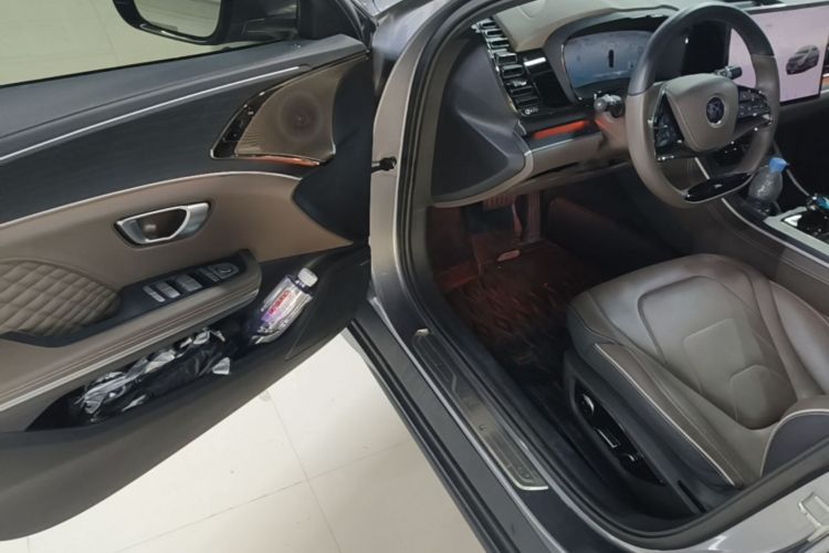 BYD Han 2022 immagine di auto #16