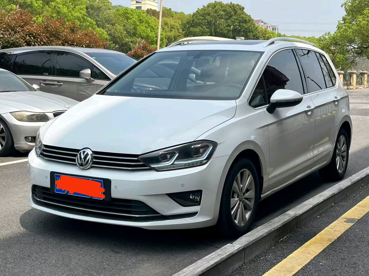 2016 car image 