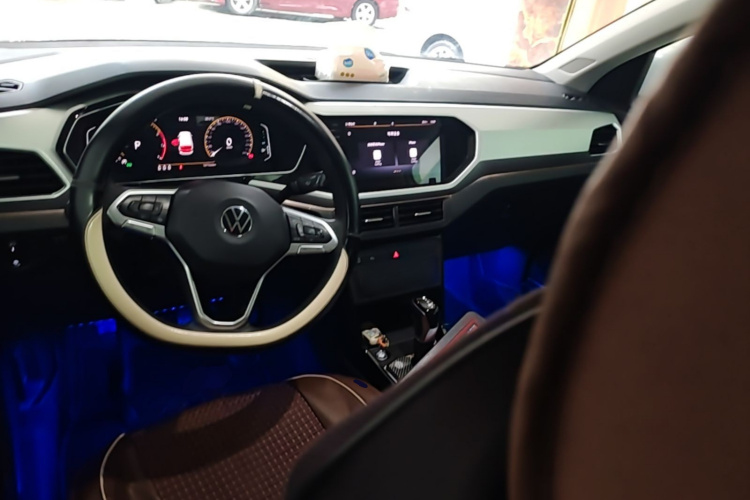 Volkswagen Tacqua 2021 car image #10