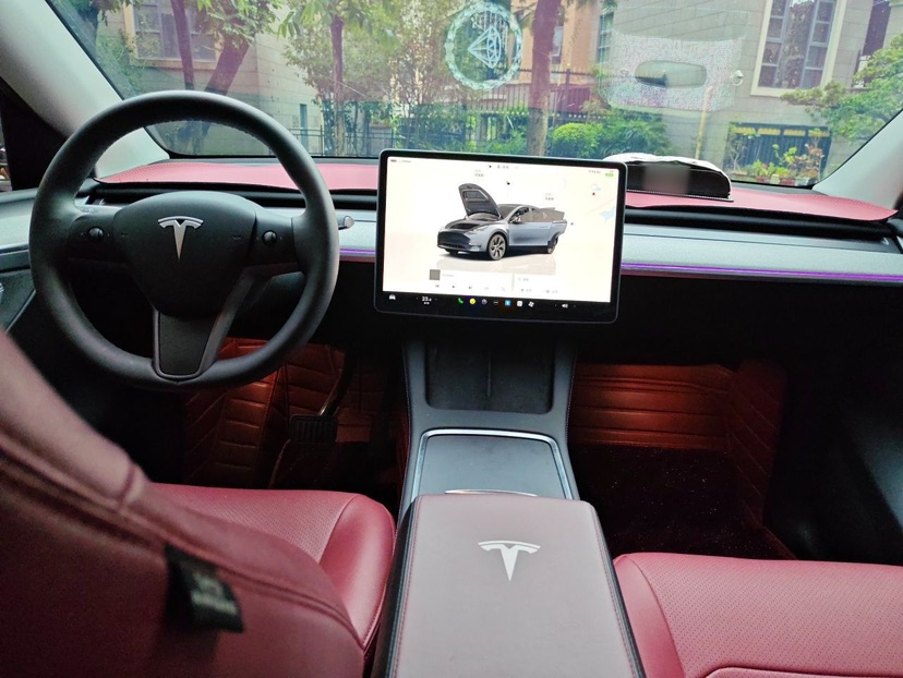 Tesla Model Y 2024 #5 Tesla Model Y 2024 car image #5
