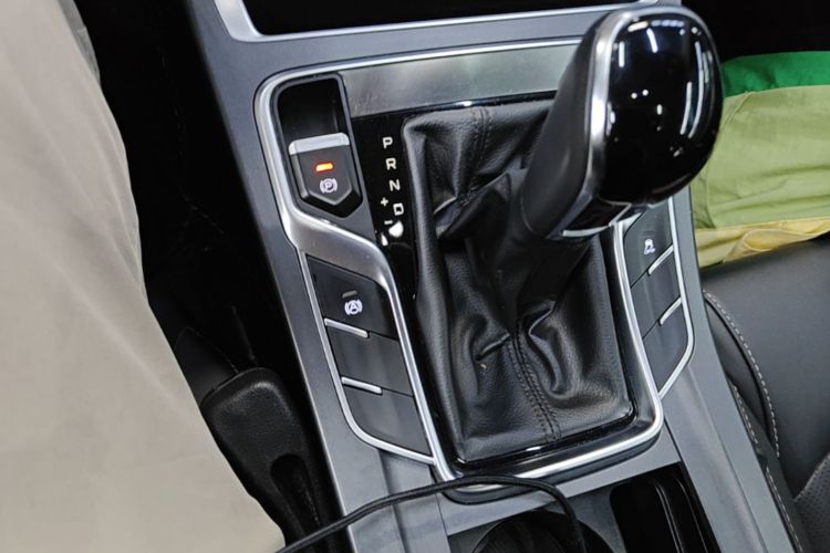 GEELY Emgrand 2020 car image #18