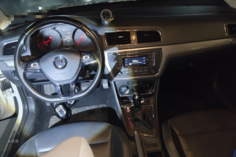 Volkswagen Lavida 2017 car image #11