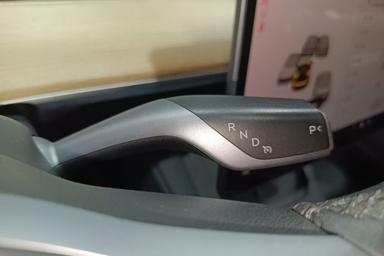 Tesla Model 3 2022 #16 Tesla Model 3 2022 صورة سيارة #16