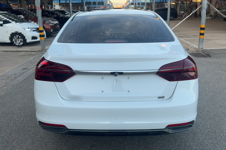 GEELY Emgrand 2020 car image #6