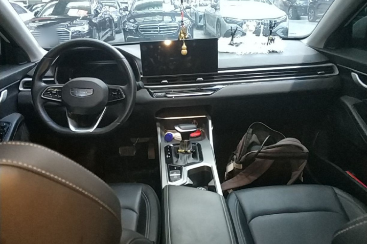 GEELY Emgrand 2025 car image #10
