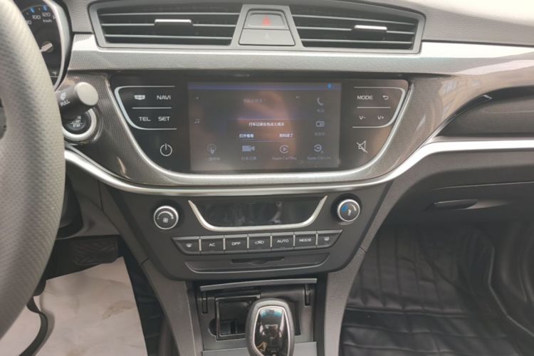 GEELY Emgrand 2017 #13 GEELY Emgrand 2017 car image #13