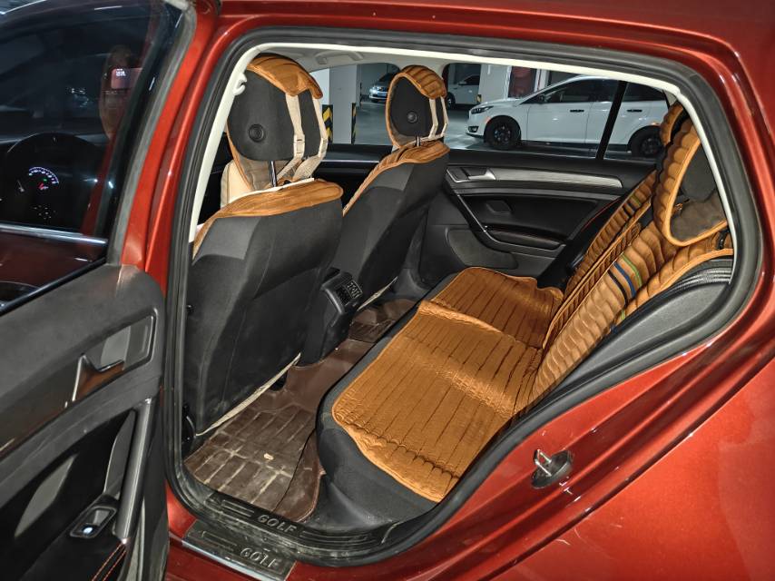 Volkswagen Golf 2015 car image #6
