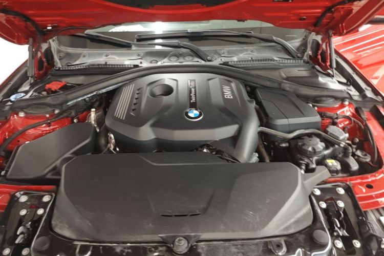 BMW 3 Series 2018 #20 BMW 3 Series 2018 car image #20