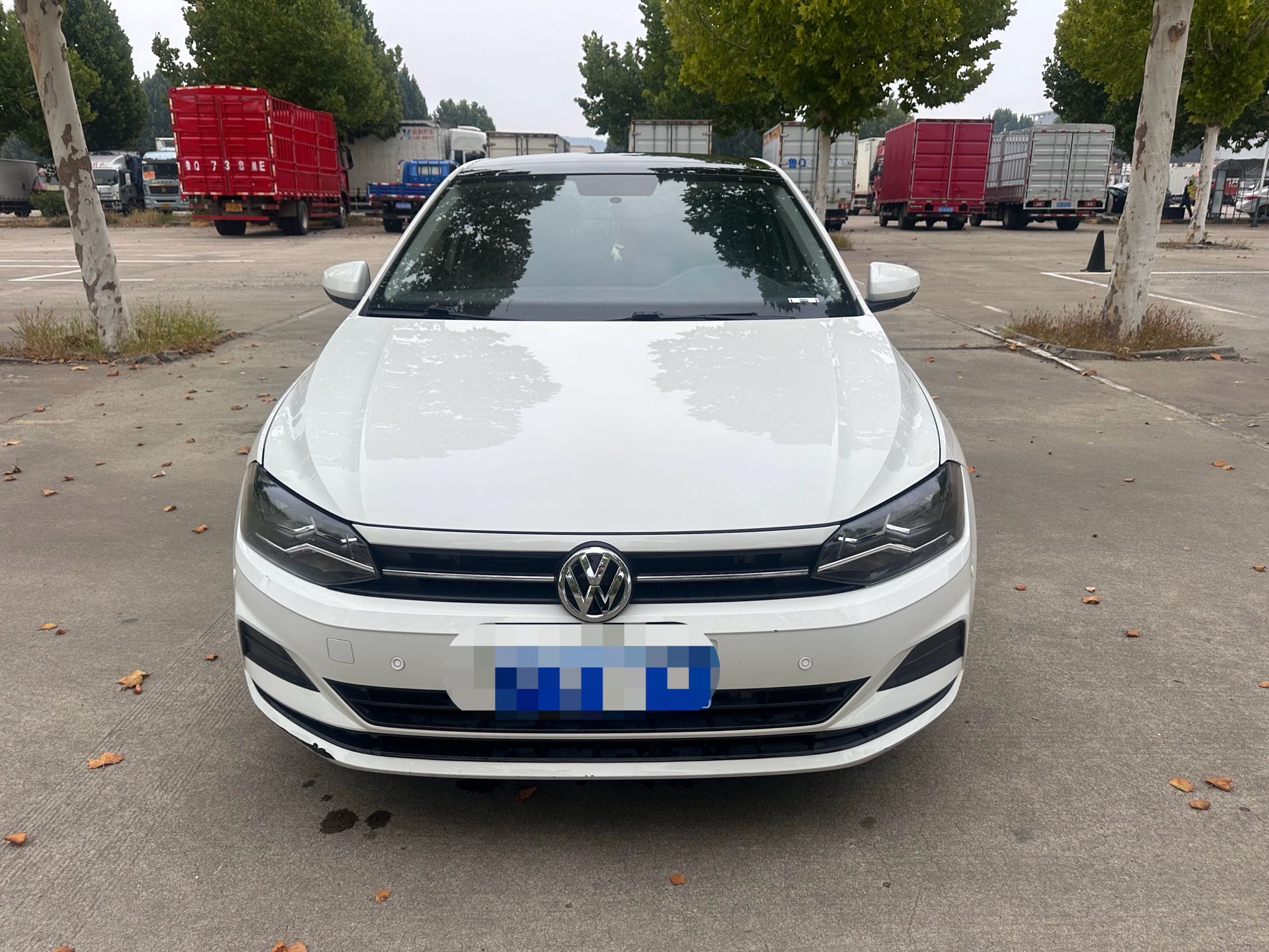 Volkswagen Polo 2021 car image #2
