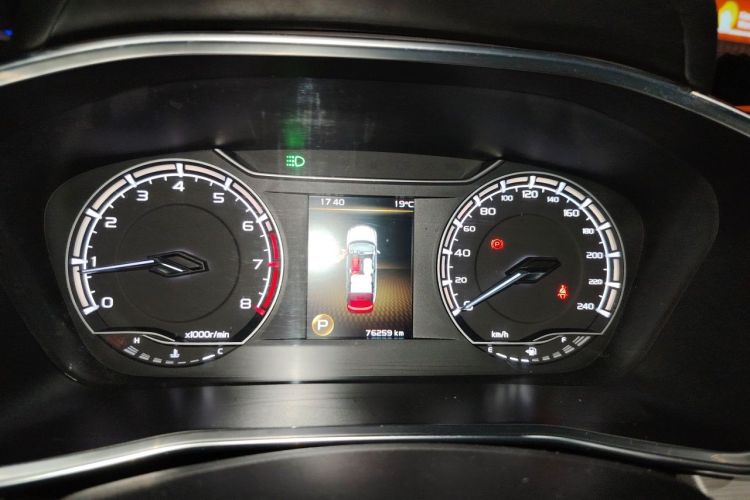 GEELY Coolray 2022 car image #12