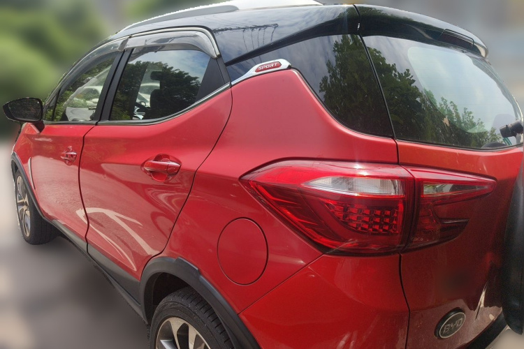 BYD Yuan 2017 #5 BYD Yuan 2017 car image #5