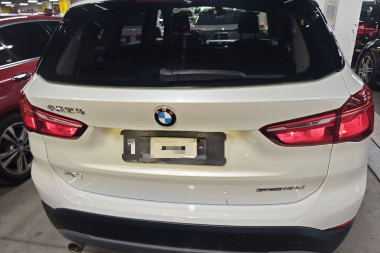 BMW X1 2019 #6 BMW X1 2019 car image #6
