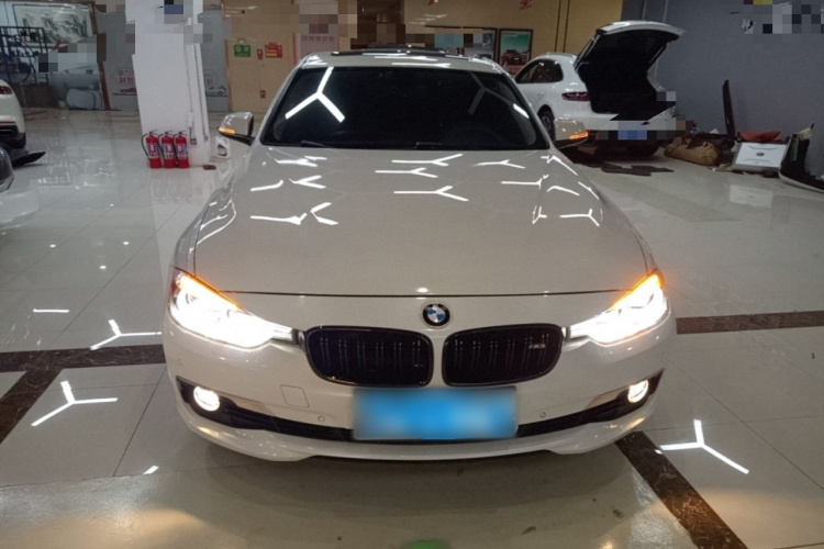BMW 3 Series 2018 #3 BMW 3 Series 2018 image de voiture #3