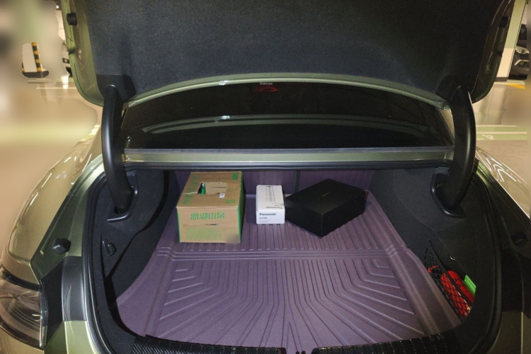 MI SU7 2025 car image #21