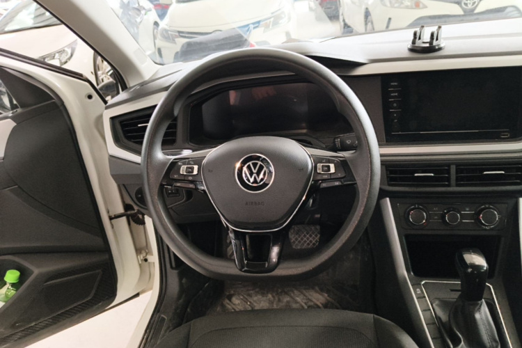 Volkswagen Polo 2023 #11 Volkswagen Polo 2023 car image #11