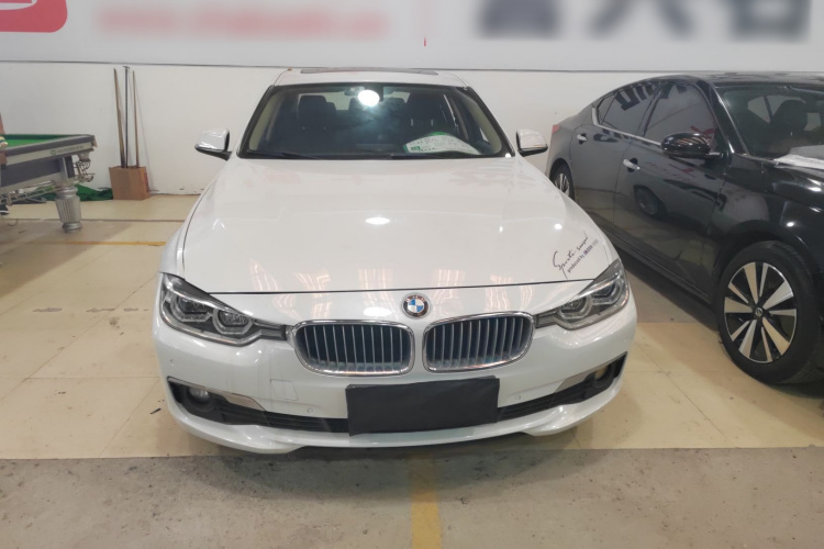 BMW 3 Series 2018 #3 BMW 3 Series 2018 car image #3