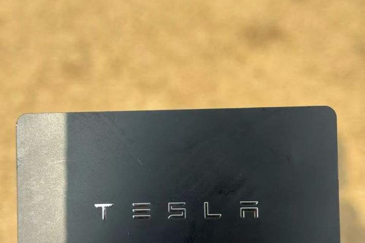 Tesla Model Y 2024 #11 Tesla Model Y 2024 immagine di auto #11