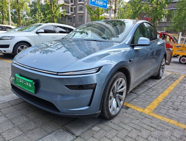 Tesla Model Y 2025 Tesla Model Y 2025 car image