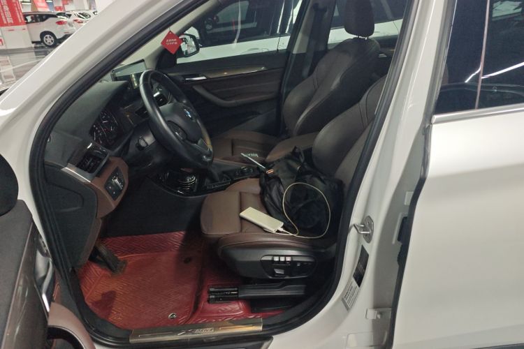 BMW X1 2018 imagen de coche #15