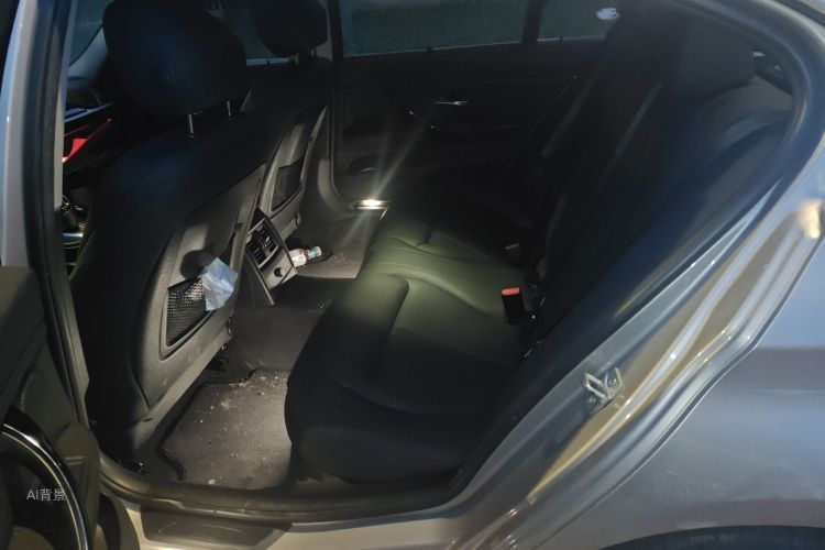 BMW 3 Series 2019 #19 BMW 3 Series 2019 car image #19