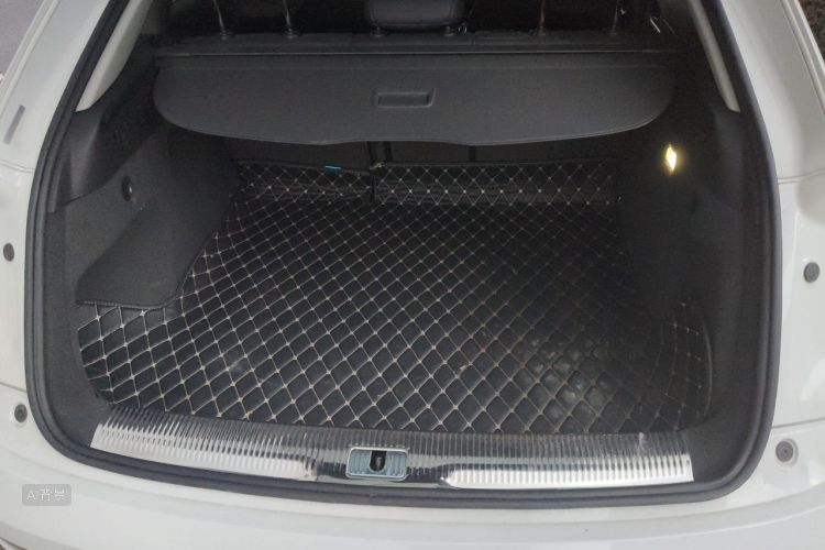 Audi Q3 2017 #21 Audi Q3 2017 car image #21