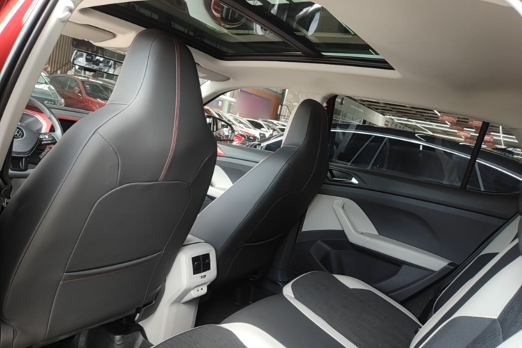 Volkswagen T-Cross 2021 #17 Volkswagen T-Cross 2021 صورة سيارة #17