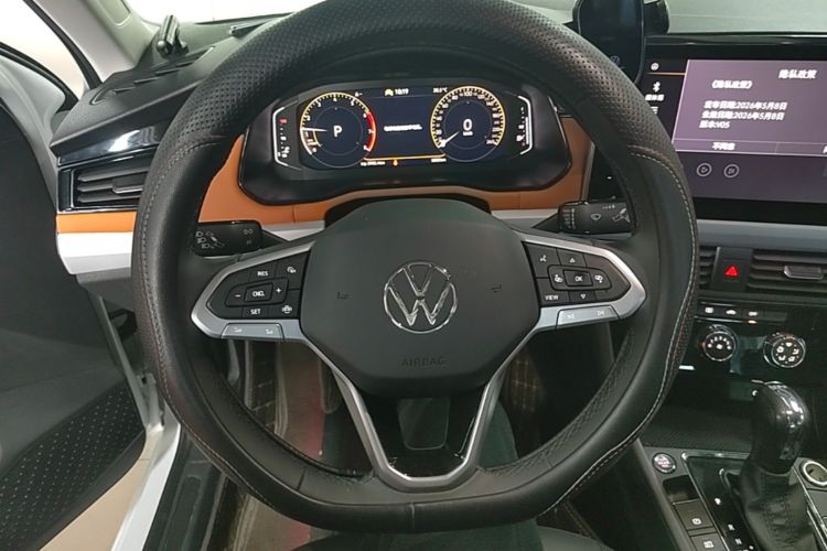 Volkswagen Bora 2025 #15 Volkswagen Bora 2025 car image #15
