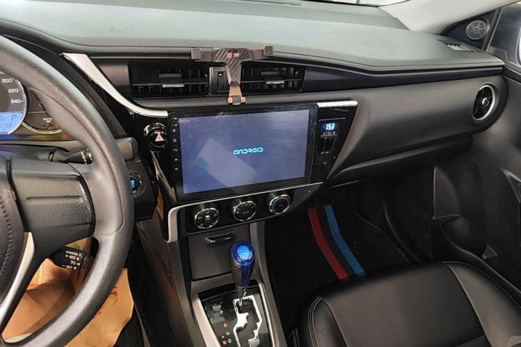 Toyota Corolla 2018 #10 Toyota Corolla 2018 car image #10