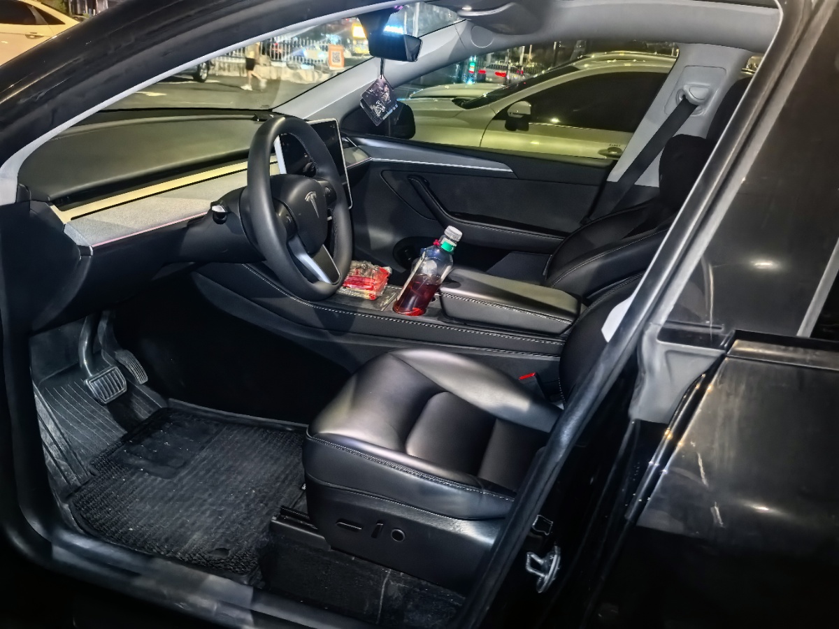 Tesla Model Y 2024 #3 Tesla Model Y 2024 car image #3