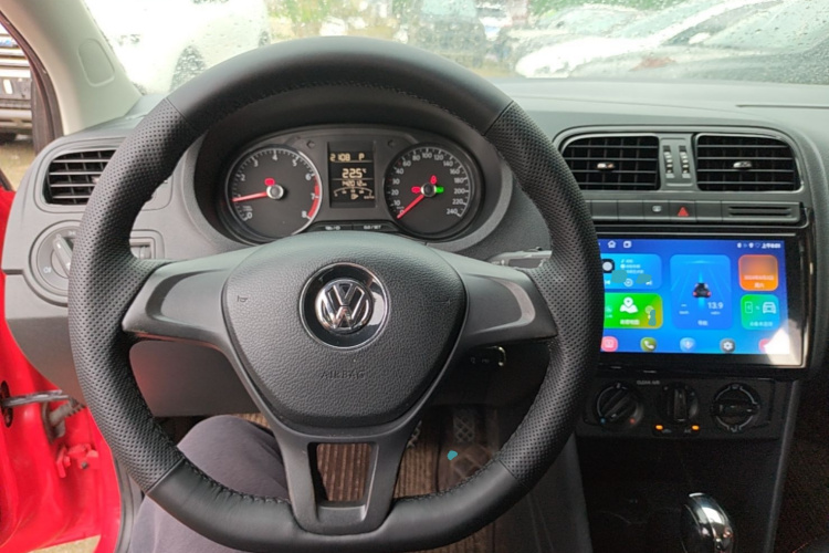 Volkswagen Polo 2017 #11 Volkswagen Polo 2017 car image #11