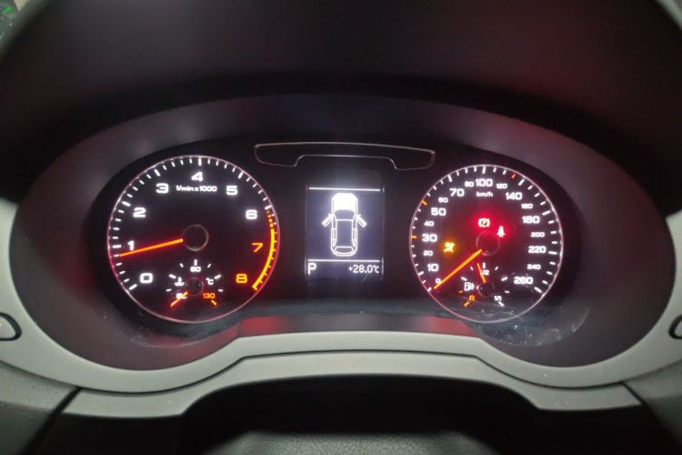 Audi Q3 2016 #12 Audi Q3 2016 car image #12